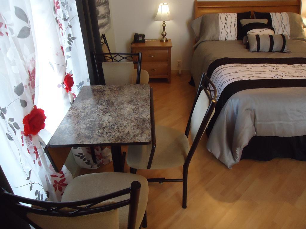 Auberge Familiale La Veranda Trois-Rivières Rum bild